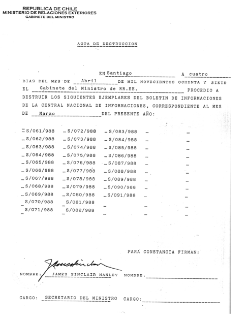 mgep's tweet photo. Acta de destrucción d documentos d la CNI, con firma de James Sinclair, recién designado embajador ante el Vaticano 
No es su culpa ser hijo del Vicecmdte en jefe del Ejto, condenado por crímenes de lesa humanidad, pero el vínculo evidencia la motivación de la complicidad https://t.co/d6EXDAl2wa