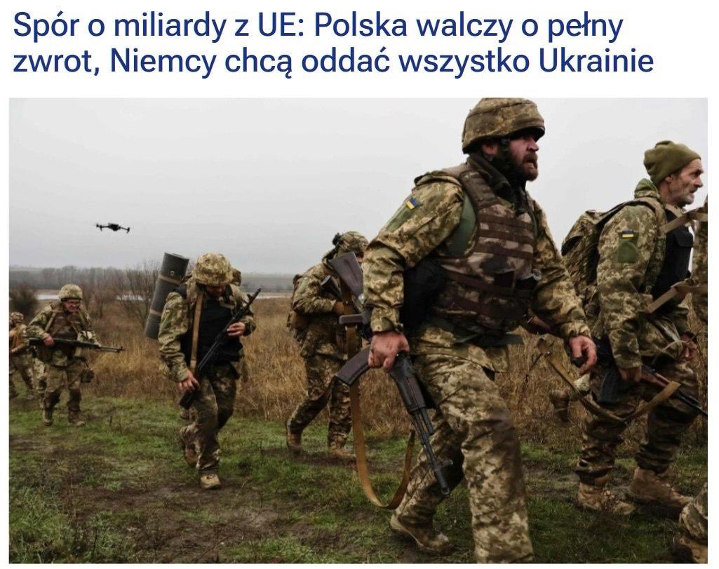 Pcosimo2's tweet photo. ㅤ
TUTTI GUERRAFONDAI COL CULO DEGLI ALTRI.  😎

La Polonia chiederà all'UE un risarcimento per l'aiuto militare all'Ucraina

Varsavia si oppone al piano dell'UE di destinare 6,6 miliardi di euro del Fondo europeo per la pace all'aiuto all'Ucraina,. https://t.co/fU9sgcutUj