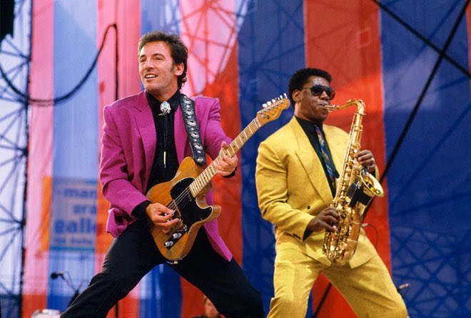 BDoltri's tweet photo. Tourin, 🇮🇹 on June 11, 1988.

“TUNNEL OF LOVE WORLD TOUR”

My first time.

Exactly 38 years ago. 
The beginning of a wonderful, exciting, incredible journey.

❤️🎸🇺🇸🎷🇮🇹❤️🚂🚂🚂❤️
Credit to 📸

#FromItalyForBruce
#Springsteen
#BruceSpringsteen
#LOHADT
#11Giugno
#June11st https://t.co/irQOPw8KHZ