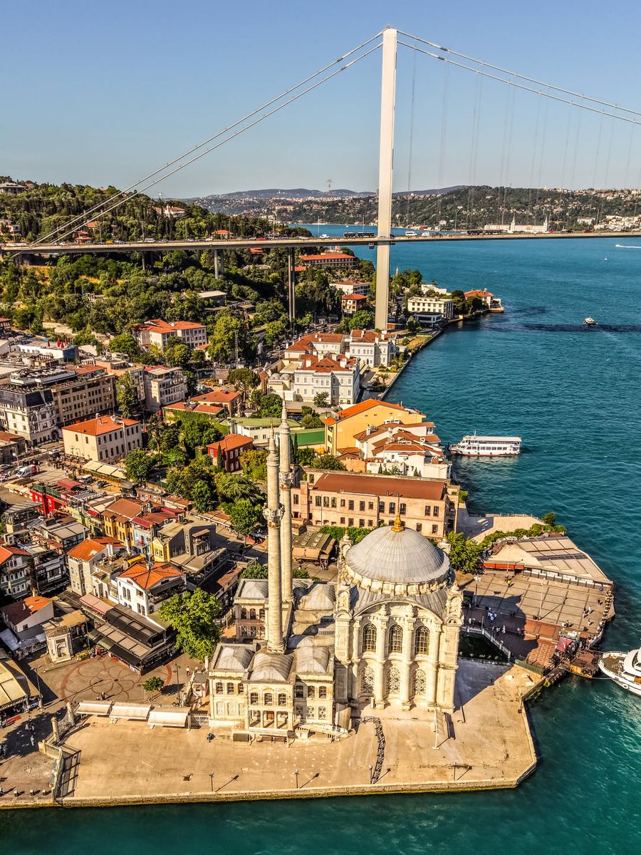 ebubekiryaman's tweet photo. Ortaköy mosque in Istanbul ..... 🩵

📷 : üsküdarkesfet 👏 https://t.co/NcsIMv8cmg