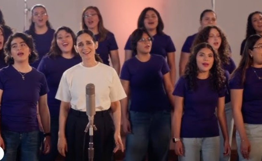 pollazogjasso's tweet photo. ¿Y Julieta Venegas? 😌 https://t.co/r0i220H5C4