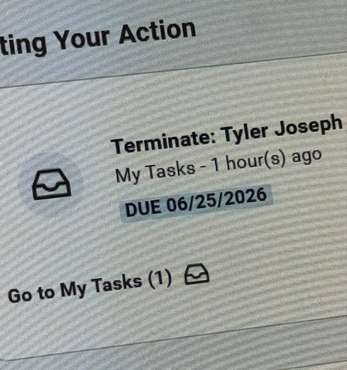 taytopnation's tweet photo. i’m sorry WHO do i have to fire??? https://t.co/mHAt5rStCH