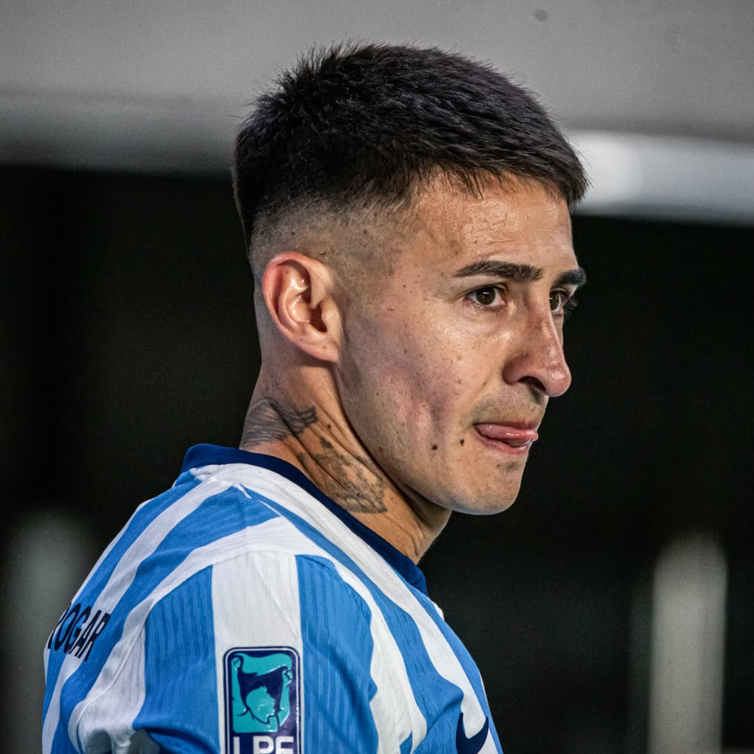 jornalhojeemdia's tweet photo. Primeiro reforço do Cruzeiro, Gabriel Rojas chega a BH nesta quinta

Clique e saiba mais 👇

https://t.co/rtKRBEwKnb

📷 Reprodução/Instagram Gabriel Rojas

#esportes #futebol #cruzeiro #lateralesquerdo #gabrielrojas #contratação #racing #jornalhojeemdia https://t.co/vokupBtaoH