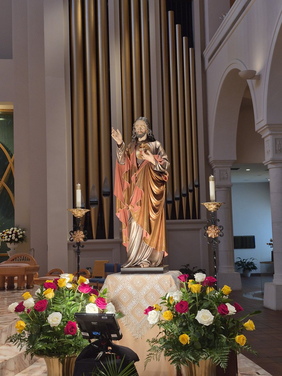 BishopBoyea's tweet photo. We are ready for the dedication of our country to the Sacred Heart of Jesus. https://t.co/2jhrkeV6V1