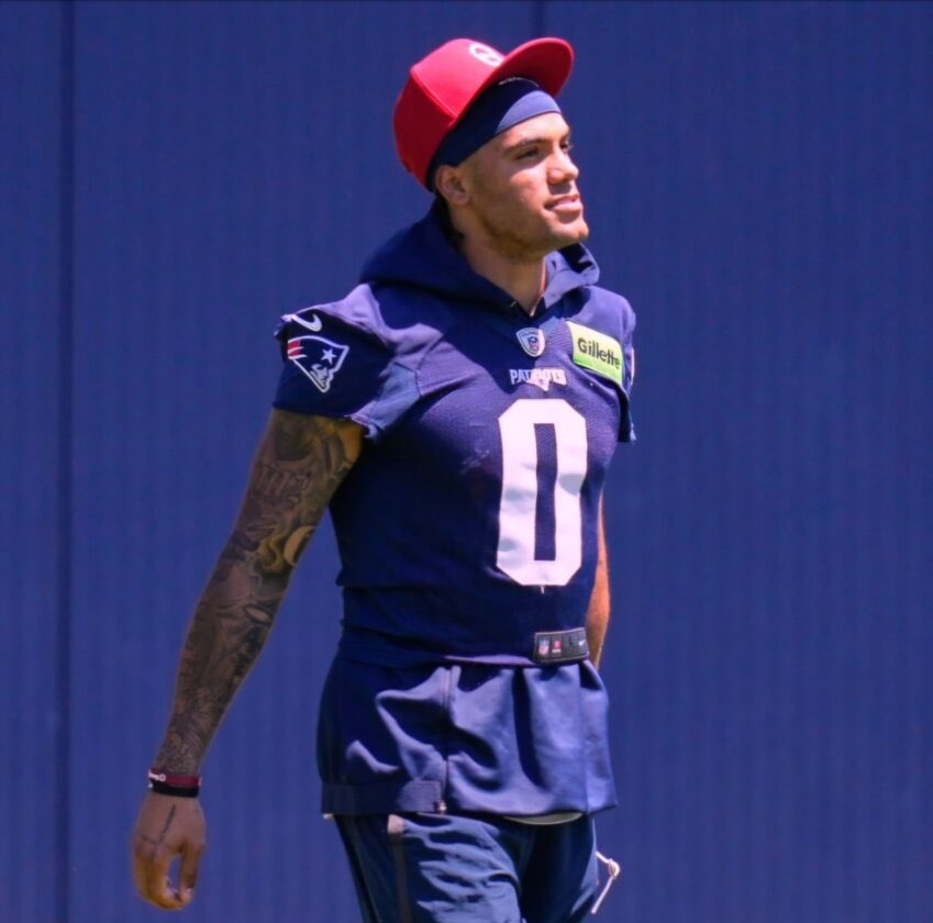 TuckRuleTakes's tweet photo. 🚨EPISODE 233🚨

- Mahomes extension 
- AJ Brown thoughts
- Mandatory Mini Camp
- Gonzalez/Boutte situations
- Drake Maye looking GOOD

Apple: https://t.co/5WSALrve5l
Spotify: https://t.co/S8md7NHXOl
YouTube: https://t.co/8ZzHHwaiKM https://t.co/DUd3LDuAk8