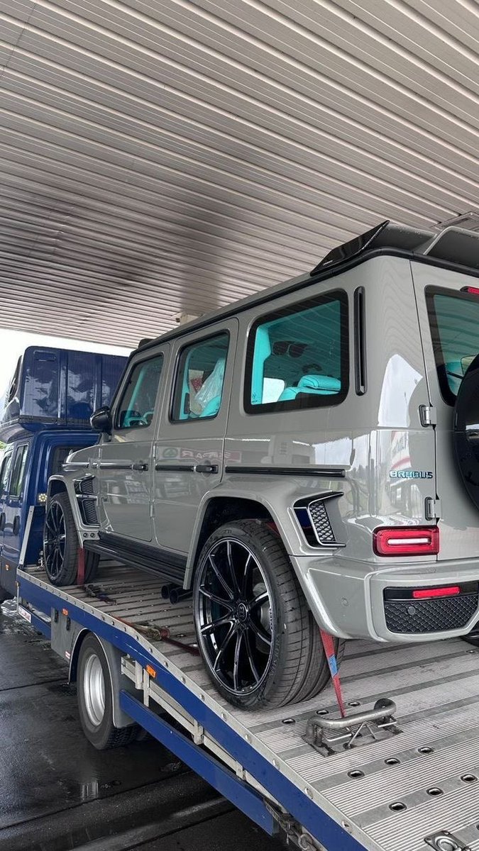 jhumphries88's tweet photo. Hell yeah !! Congratulations to me a  G-wagon 🔥, what a great Thursday I know where I’ll be this weekend thank you @ladyandchart for coaching me through all my investment journey Preciate ya! Y’all go hit her up she’s the best analyst there is https://t.co/aiPGG6kMz1