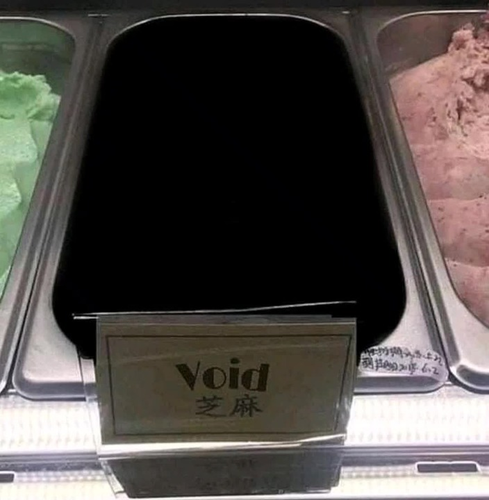 Zsofia10X's tweet photo. @ymuchosmemes @Blavero1 yo lo tengo d void https://t.co/h18GXdCGmm