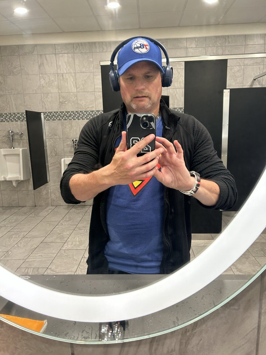 Donatello2021's tweet photo. After workout https://t.co/3oqQGNzZ2M