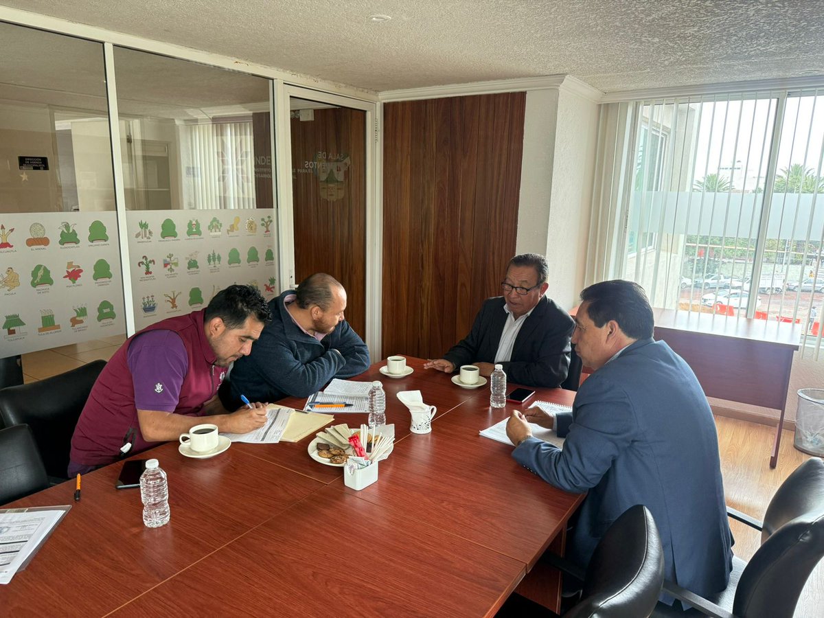 Indemun's tweet photo. Personal directivo del INDEMUN sostuvo reuniones de trabajo con autoridades de Tulancingo de Bravo, Santiago de Anaya y Acaxochitlán para fortalecer la actualización de la reglamentación municipal y contribuir al cumplimiento de la GDM 2026. https://t.co/YGNLrb2y8C