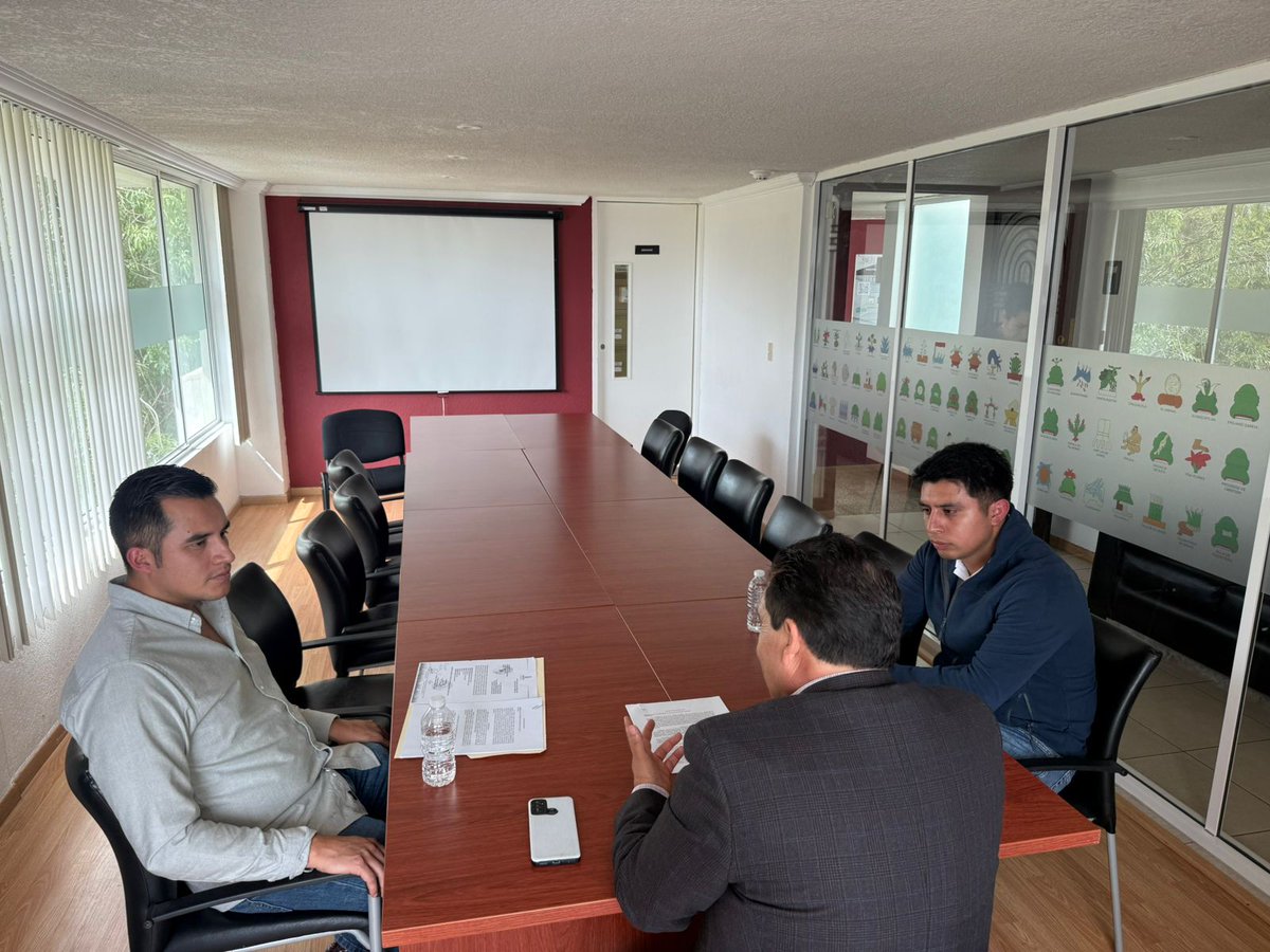 Indemun's tweet photo. Personal directivo del INDEMUN sostuvo reuniones de trabajo con autoridades de Tulancingo de Bravo, Santiago de Anaya y Acaxochitlán para fortalecer la actualización de la reglamentación municipal y contribuir al cumplimiento de la GDM 2026. https://t.co/YGNLrb2y8C