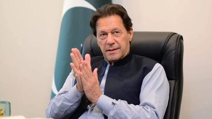 asadnasir2000's tweet photo. 🇵🇰 IMRAN KHAN HAS NOT BEEN SHIFTED TO PIMS.

- PIMS SPOKESMAN. https://t.co/6Y10BDxX80