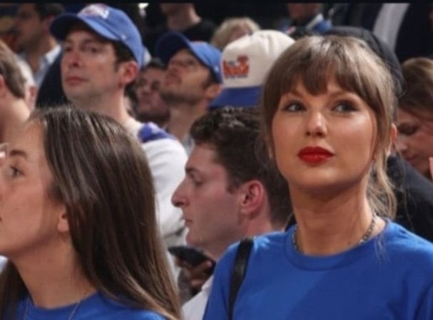 gaylornews's tweet photo. 📱| Joshua Kushner liked a HAIM video featuring Taylor Swift.

He also attended the Knicks game with his long time best friend, Mikey Hess https://t.co/NV4mTN6ieG