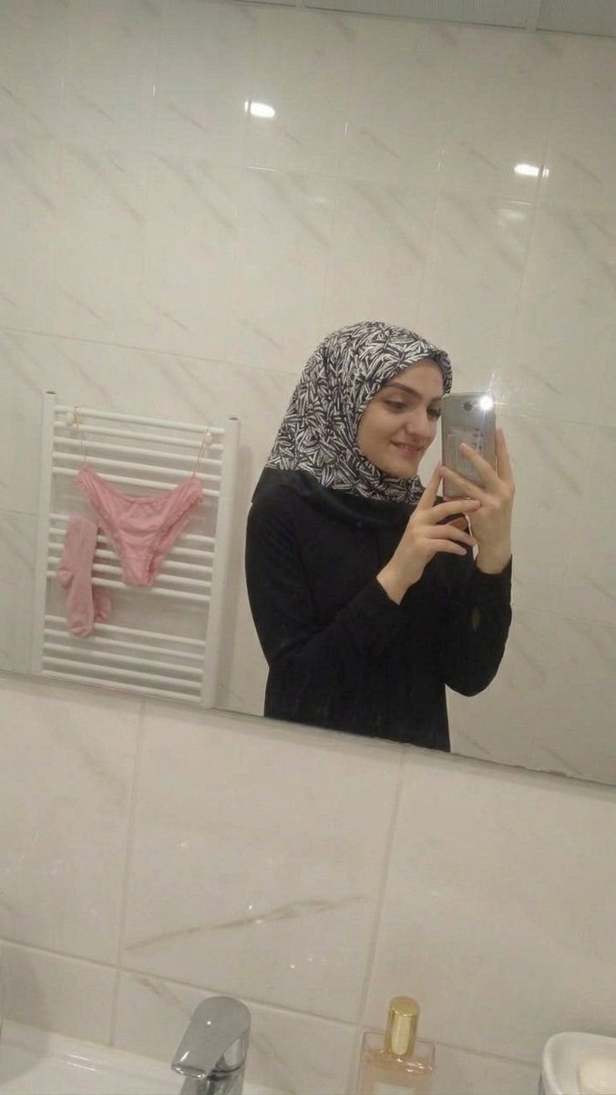 ozgekln45's tweet photo. Altımı çıkardım komple https://t.co/QHOJQs0hXE