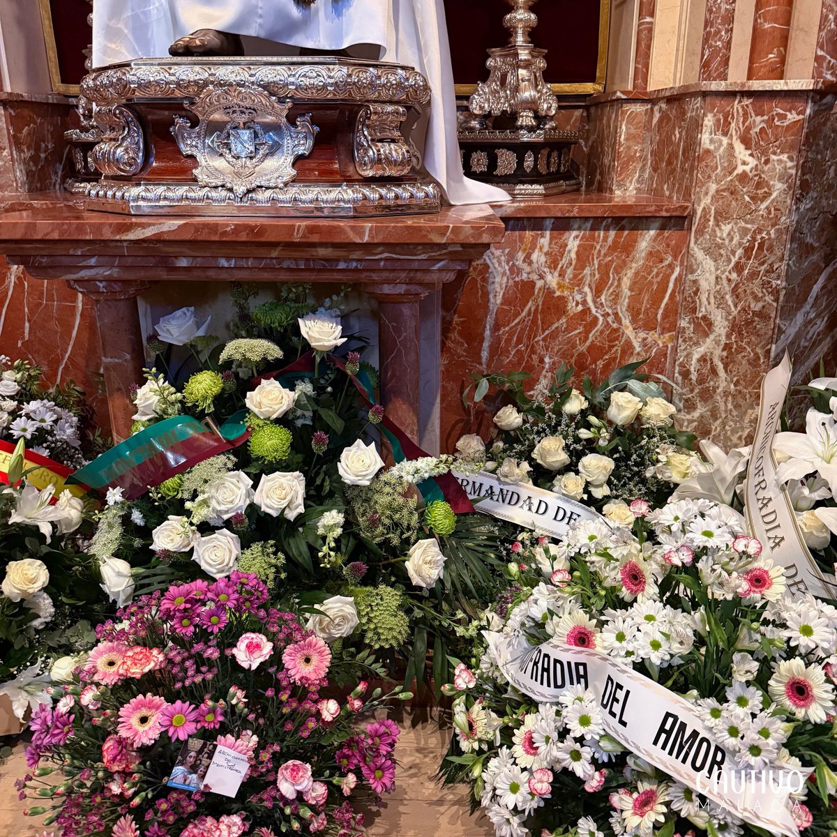 cautivotrinidad's tweet photo. En nombre de la familia y de nuestra corporación, agradecemos a todas las cofradías, hermandades e instituciones que durante el día de hoy han tenido un detalle de cariño hacia nuestro querido y ya añorado hermano Ignacio Castillo. 

Que Jesús Cautivo y María Santísima de la Trinidad Coronada lo acompañen siempre. #CofradíasMLG.