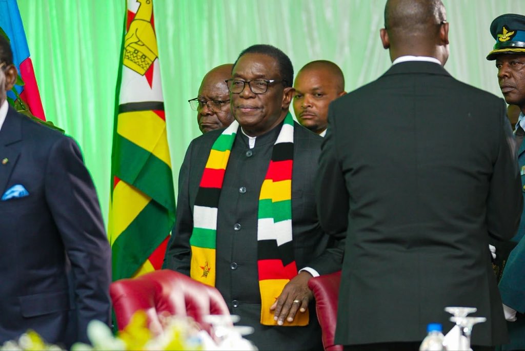 Updates4Ed's tweet photo. 🇿🇼🤝🇬🇶 Strengthening diplomatic ties and deepening bilateral cooperation.

This evening, His Excellency President Emmerson Dambudzo Mnangagwa and the First Lady, Dr Auxillia Mnangagwa, are hosting a State Banquet at State House in Harare in honour of the visiting President of Equatorial Guinea, His Excellency Teodoro Obiang Nguema Mbasogo, and the First Lady, Mrs Constantia Mangue Obiang.

The occasion reflects the warm and enduring relations between Zimbabwe and Equatorial Guinea, founded on mutual respect, friendship, and a shared vision for Africa’s development and prosperity.

#Engagement
#Zimbabwe
#EquatorialGuine
