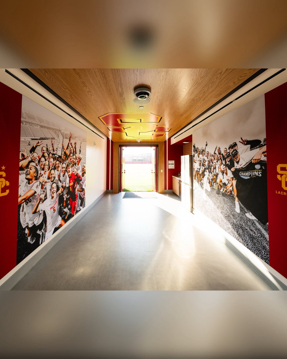 USC_WSoccer's tweet photo. #FightOn x #ThePlaceToBe https://t.co/l5yUKZymL8