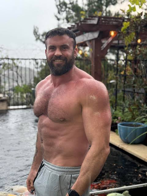 rocco_the_steel's tweet photo. Dad collabs
#musclebears https://t.co/I0M0Ejs4Ox