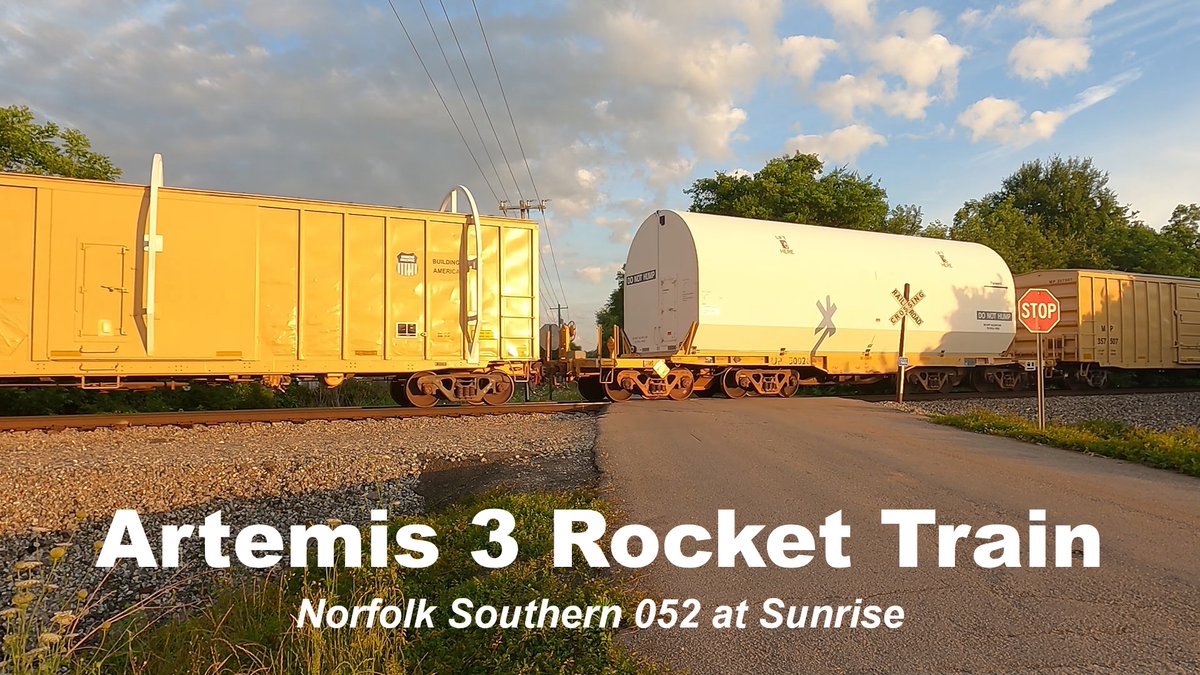 CameraBryan's tweet photo. Artemis Rocket Train Norfolk Southern 052 at Sunrise in Colbert County with NS 3660

https://t.co/062h68mU63

#Artemis #Alabama #NS #NorfolkSouthern #Train #Railroad #Railway #Railfan https://t.co/Jovb7Vfluj