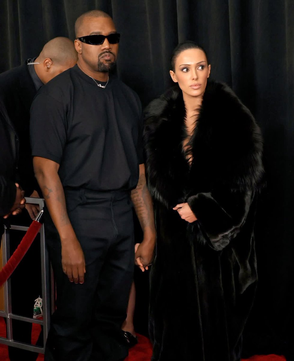 oficial_kash's tweet photo. Bianca just showed love to Ye by sharing another post and message to her Instagram. she’s doing everything she can to keep Ye https://t.co/nm7gZHoCoT