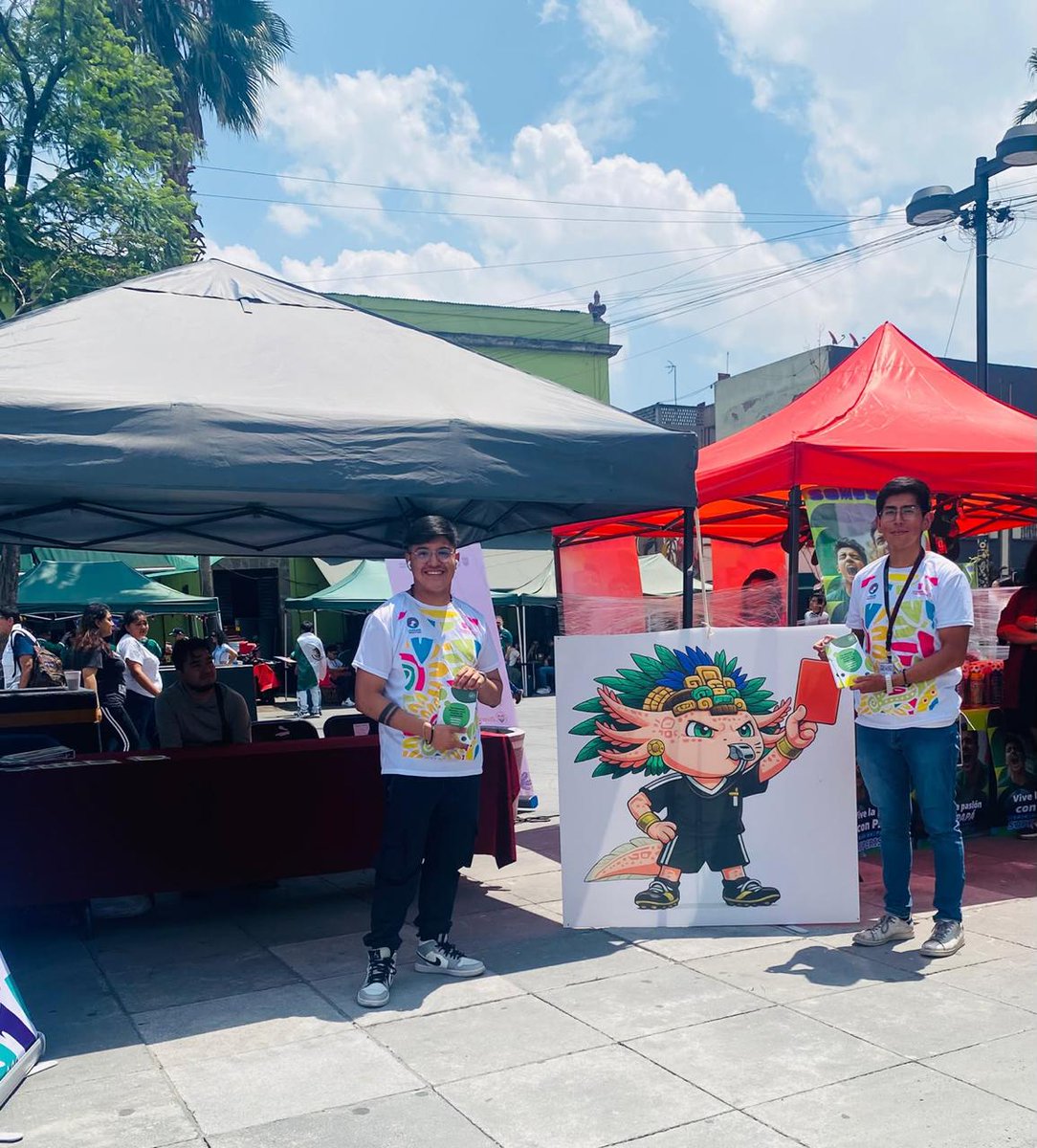 ContraloriaCDMX's tweet photo. 🎶⚽ GARIBALDI  

Hoy juega México, pero en la Ciudad también jugamos todas y todos por una cancha pareja, segura y libre de violencia.  

Ya está operando el Punto Mundialista de Juego Limpio en Garibaldi, un espacio donde podrás recibir orientación, apoyo y atención ante situaciones de discriminación, violencia, trata de personas o cualquier cuestión que necesites.  Porque el mejor Mundial también se juega fuera de la cancha. 

🏆  Si estás en la zona, ¡acércate! #Contraloriacercadeti  

Con el apoyo de @GobCDMX, @NashieliRamirez, @C5_CDMX, @SSC_CDMX, @SeMujeresCDMX, @IAPA, @consejociudadano, @Dif, @sectei y @instanciaejecutora seguimos trabajando por una sociedad justa y libre de violencia.  

#Mundial2026 #México #JuegoLimpio #SociedadJusta #Garibaldi #DerechosHumanos #CDMX