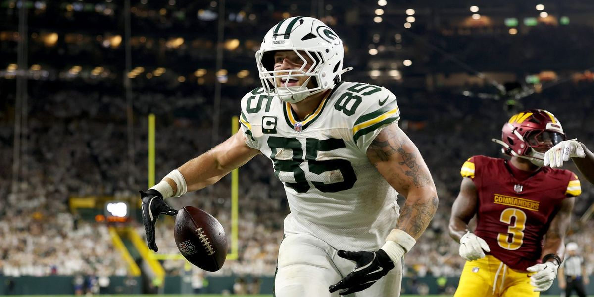 ThePackersWire's tweet photo. Packers TE Tucker Kraft: 'I want to play for this organization my entire career'

📸 Michael Reaves, Getty Images https://t.co/h9S5Ld1x1j https://t.co/L7sr7wztFd