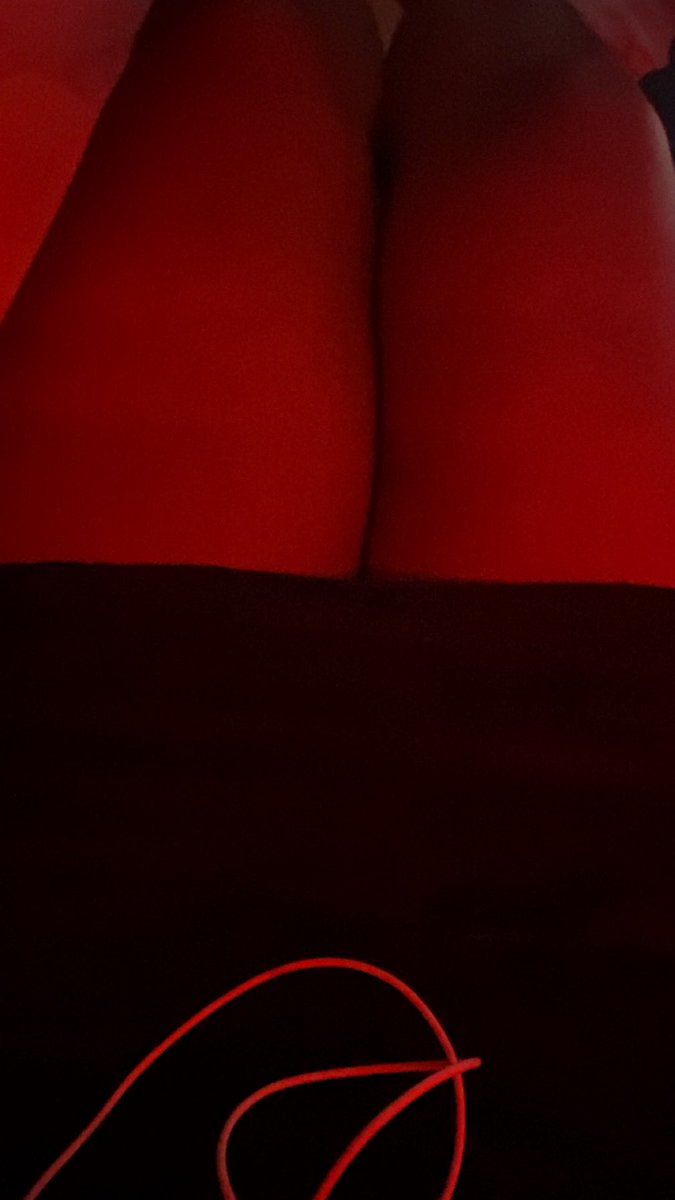 cArTii_01's tweet photo. Thick thighs saves lives💋 https://t.co/KNliglKi4n