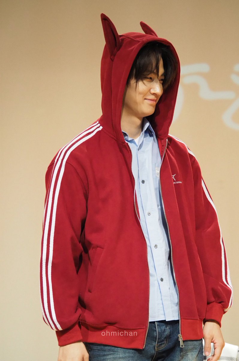 ohmichan's tweet photo. 26.06.11 Music Korea Fansign

#JAYB #제이비 #JAYB_TREE https://t.co/jO6NrMlWTY