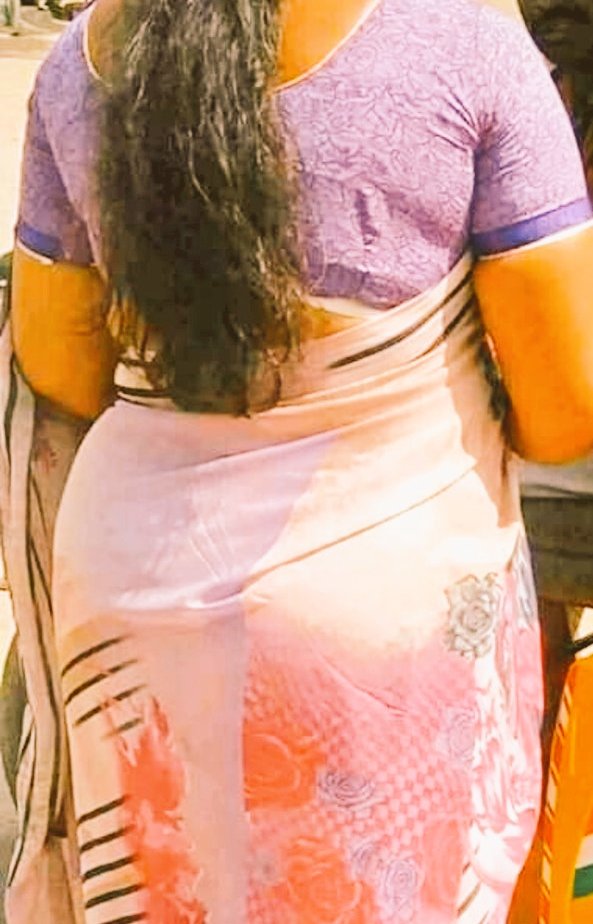 vriudhai65398's tweet photo. ✊💦💦🍑🥵🍑
    Aunty🍑soothu💦 https://t.co/kXKCbmMcOe