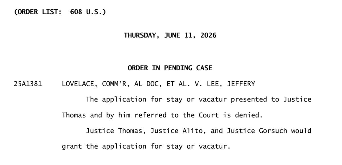 chrisgeidner's tweet photo. BREAKING: SCOTUS denies Alabama's request to let it proceed with the nitrogen gas execution of Jeffery Lee that was scheduled for tonight. Justices Thomas, Alito, and Gorsuch note their dissent.

Jeffery Lee will not be killed tonight.

Background: https://t.co/13uxkBBitY https://t.co/MSSCTW2HM4