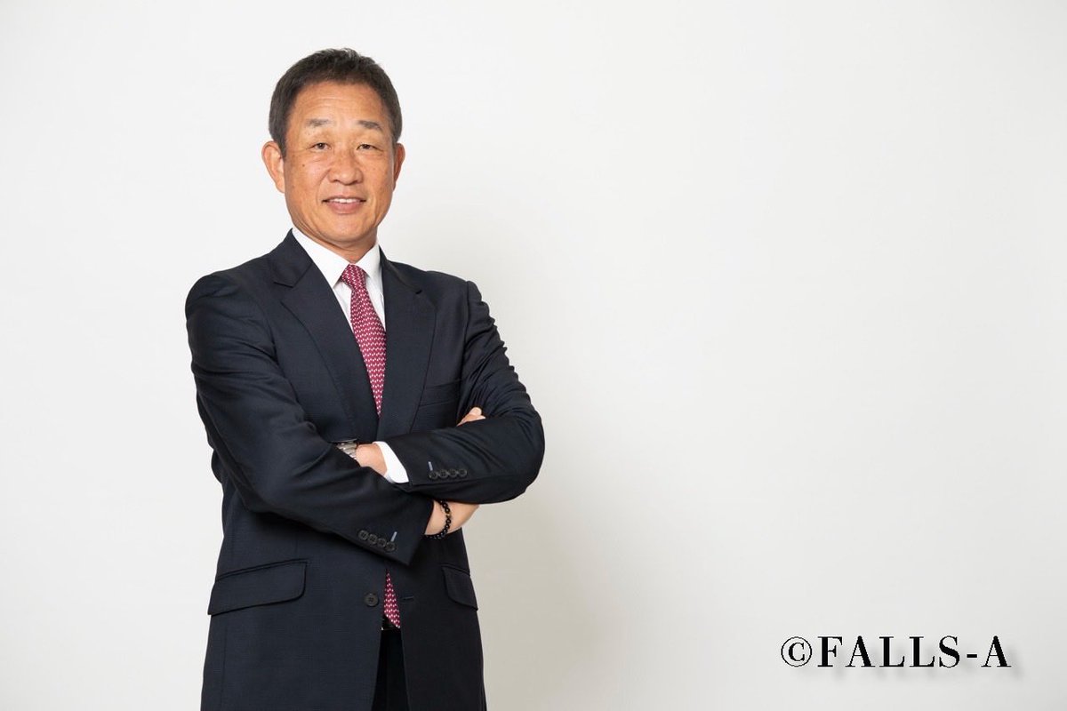 studio_z1020's tweet photo. 【特別撮影会のお知らせ】

埼玉西武ライオンズ元監督・辻発彦さんをお迎えし、スタジオぜっとにて特別撮影会を開催いたします。

憧れのレジェンドと一緒に、プロのスタジオで一生の思い出に残る一枚を。

開催日：2026年7月12日（日）
当選組数：10組様限定・抽選制
応募期間：6月12日（金）〜6月29日（月）

詳細・お申込みはこちら
https://t.co/jWigtGmtRM

# hatsuhiko_tsuji
#埼玉西武ライオンズ
#seibulions
#ライオンズファン
#撮影会
#スタジオぜっと
#戸田市