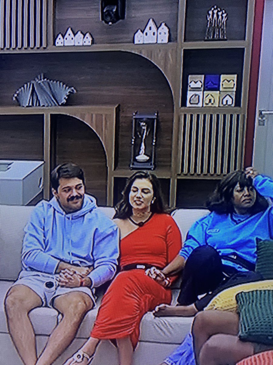 martinizas's tweet photo. Minha final é assim 🙏🏻❤️💙💖
#sheyMabi https://t.co/oG97S7Rumq