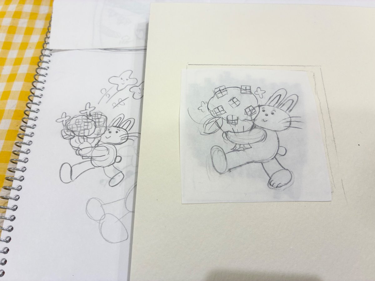 i_hachihachi's tweet photo. 今日もよろしくお願いします。
今日から、売り場で絵を描いてます。
オーダーではなく、実演みたいな感じです！
出来上がった原画は、販売します〜
宣伝がてら、制作過程をアップしていきますね。
良かったら覗きにきてください〜 https://t.co/d2ucggV206