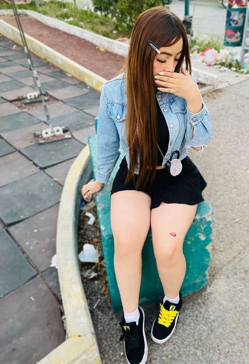 rianna75's tweet photo. 🫦 Solo dime dónde… y hago realidad tus ganas, papi 🔥 https://t.co/FG0M4xxF2J