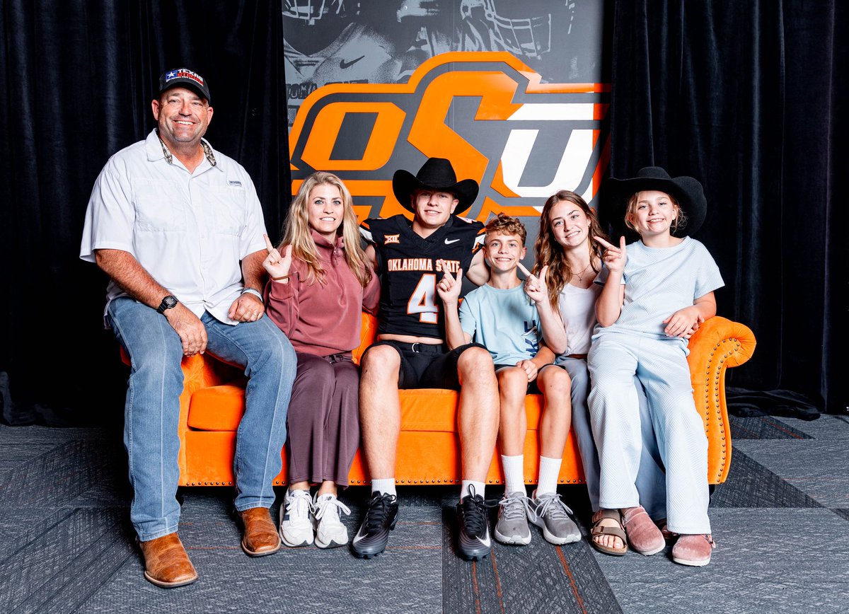 HunterHaug05's tweet photo. #GoPokes I had an amazing time in Stillwater!! Loved spending time with the players and coaches, and cannot wait to see the future for @CowboyFB 
@OwensDajon_ @__CoachMorris @CoachMalone18 @CoachEdwardsWR @OnalisaNoelHall @CoachRRoberts @CoachSkyCassity @_CoachGrimes_ @klose_trey https://t.co/7kqgiT3UEu
