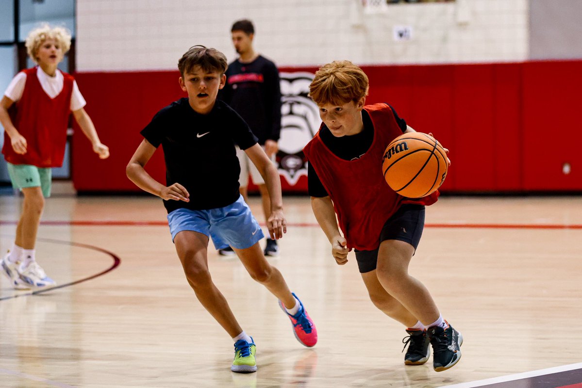 UGABasketball's tweet photo. 🏀 𝗦𝗲𝘀𝘀𝗶𝗼𝗻 𝟮 𝗥𝗲𝗴𝗶𝘀𝘁𝗿𝗮𝘁𝗶𝗼𝗻 𝗦𝗧𝗜𝗟𝗟 𝗢𝗣𝗘𝗡!!!

🚨 2026 Mike White Basketball Camps
🗓️ June 22-25
🔗 https://t.co/h8BrciTlPS

#GoDawgs https://t.co/2JrZZLyLWJ
