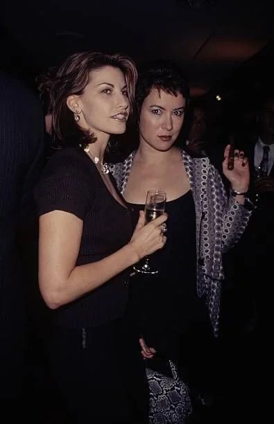 TheCinesthetic's tweet photo. gina gershon and jennifer tilly, 90s. https://t.co/zBCtd3wAyY
