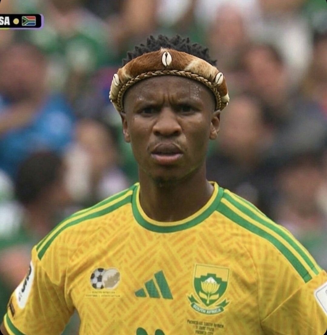 beingUzosike's tweet photo. @AfricaFactsZone Bro was wondering when it became  illegal to attack someone in open play.🤣 https://t.co/bj2zp7fApu
