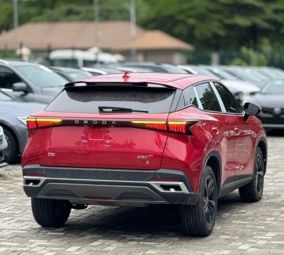 ASTRO__AUTOS's tweet photo. BRAND NEW 2025 OMODA CS230T AVAILABLE FOR 25,900,000 https://t.co/ZSXU2CxyyL