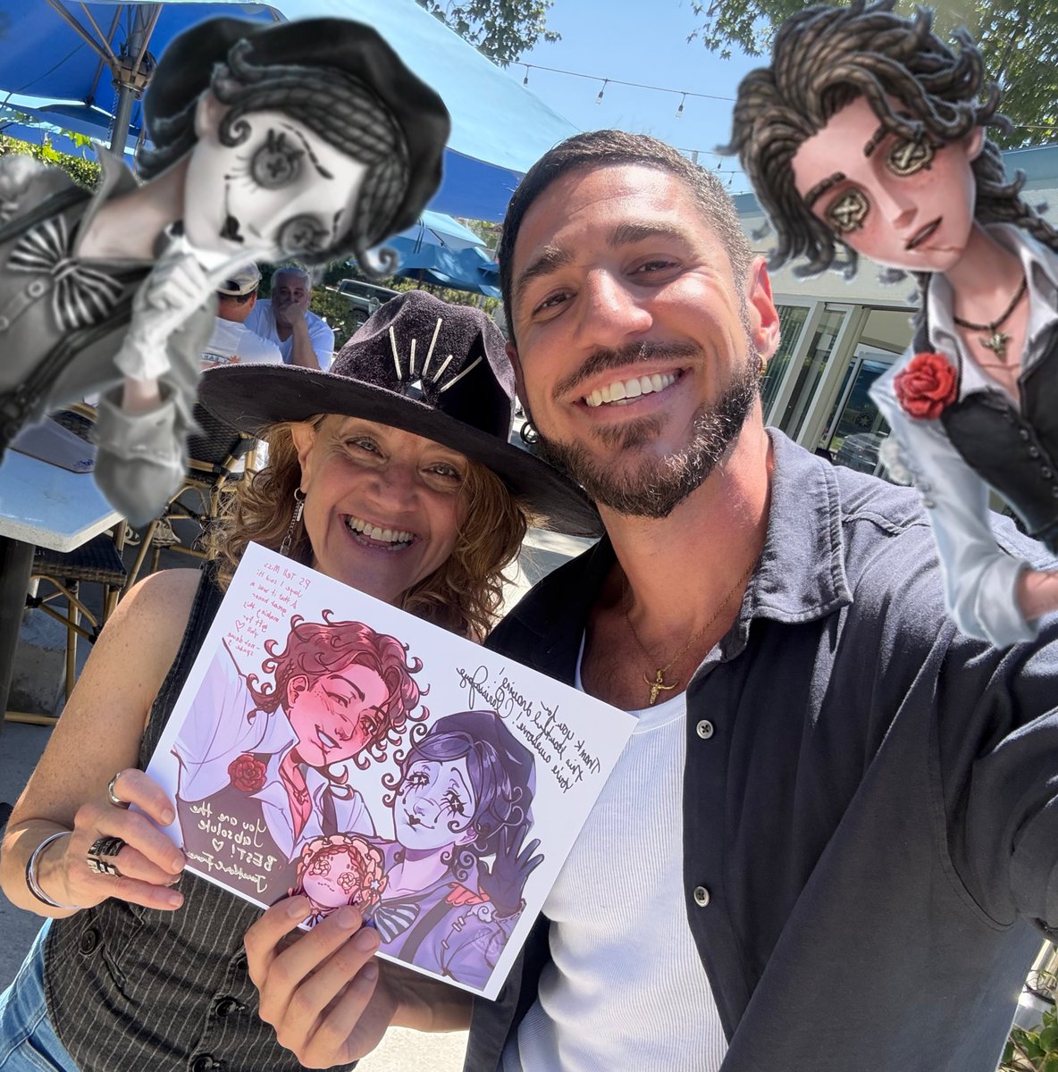 joncfernandez's tweet photo. The coooolest thing just happened today 🖤I finally got to meet Lady @cjayevo, VA for Mime Artist & Toy Merchant. Thank you @notdeucespade for commemorating this beautiful meetup in your art!! We were both geeking out over @GameIdentityV and all YOU beautiful gamers that give so much life and meaning to these characters 🌹
#CleoDecroux #MimeArtist #Matador #HernandoRomero #ToyMerchant #IdentityV