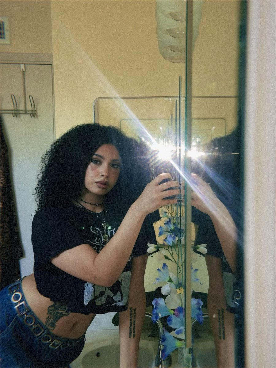 lilbabyxeno's tweet photo. 📸💫 https://t.co/ZA3XGWP7No