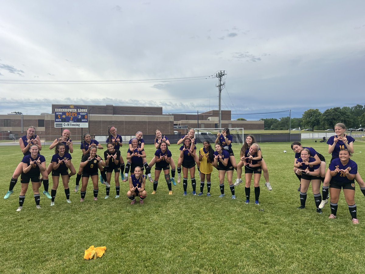 ikegrlssoccer's tweet photo. IKE MOVES ON TO THE SECTIONAL FINALS - 5-0 WIN!

Another team effort today. Great defense and ball movement even w/two starters out.  This one was for Kelsey! 

Scoring: 
Evangeline (Piper)
Evangeline PK (Piper drew foul)
Bella (Evangeline, Kyla)
Evangeline 
Emily M (Trinity) https://t.co/EMLy14DlEV