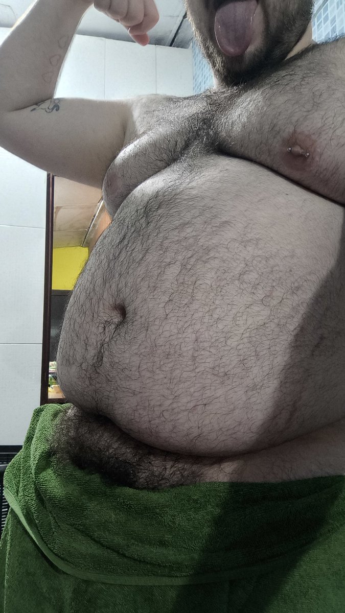 ImputiryHimeros's tweet photo. Fresh out of the shower hehe :3 https://t.co/Knb0mNMQj0