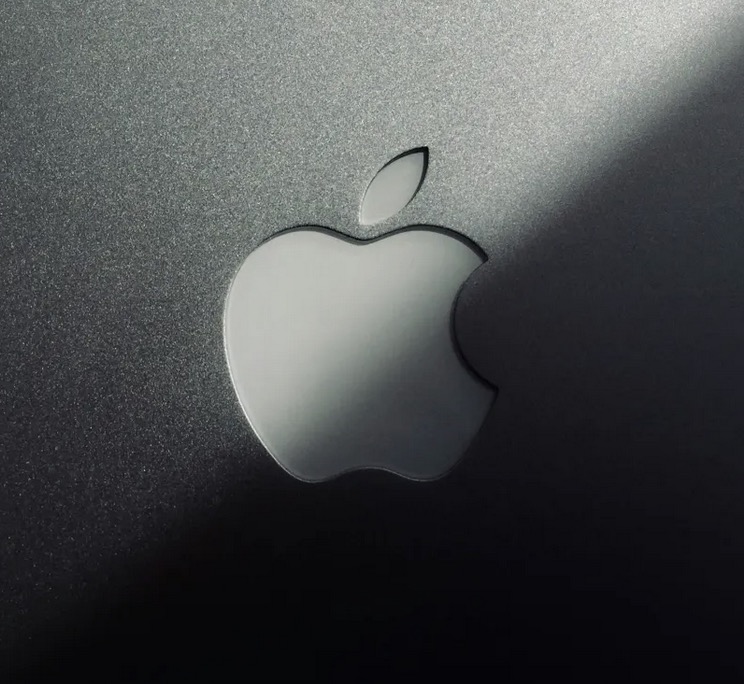 MacMike1000's tweet photo. Bipartisan lawmakers reintroduce bill to limit Big Tech gatekeeping, Apple shoots back https://t.co/GKCVLQQquy