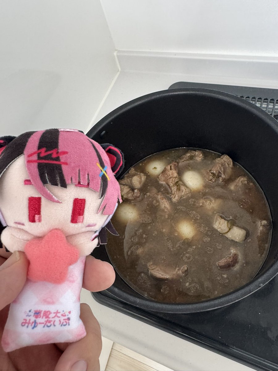 Baroque1005's tweet photo. ユノち、おはよう、昨日煮込んだ角煮だよ

劇甘で、やばい！
食感めっちゃいいのに甘すぎる😢

とりあえず塩たすか？
 #みてユノ https://t.co/YPjAfxCAXy