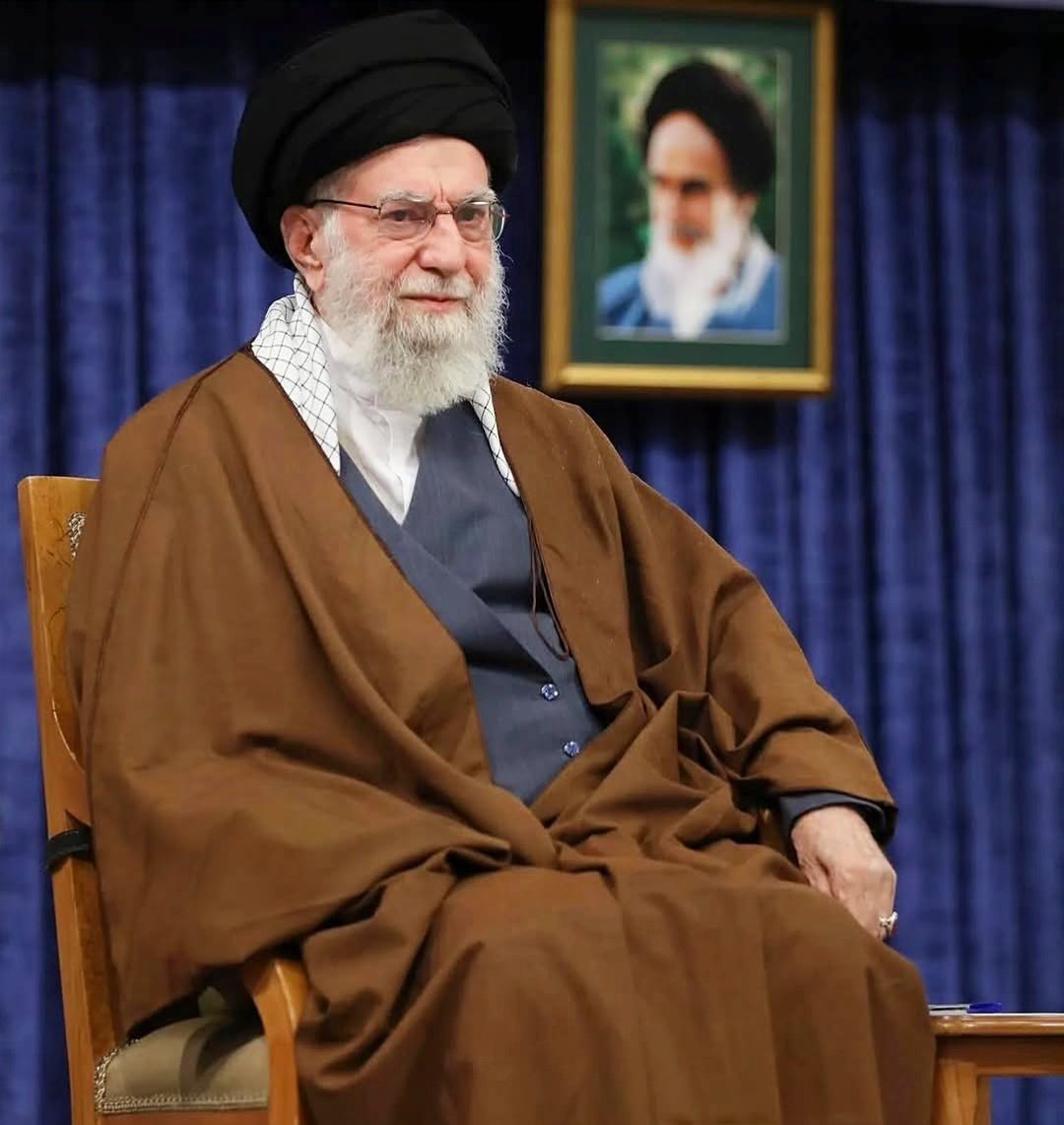 _Esraa110's tweet photo. و اما دارد می‌رسد اولین محـــرم ما بدون شما :) https://t.co/hw6wrht8L4