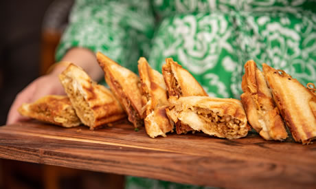 Weddings_SA's tweet photo. 💍 7 Reasons Adelaide Couples Are Choosing Jarrod’s Jaffles for Their Dream Wedding Catering

👉 https://t.co/vQgFc21O53

#WeddingSA #AdelaideWedding #adelaideBucksParty #adelaideHensParty #adelaideWeddingCaterer https://t.co/kTwqPzTf0Y