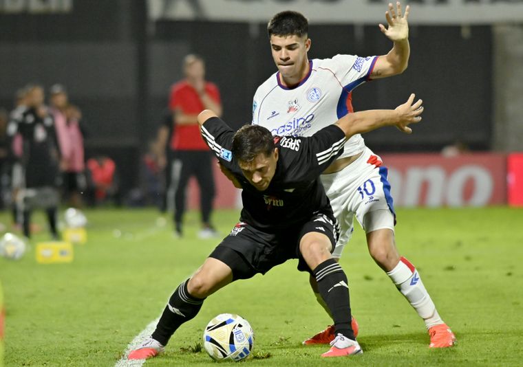 SLenAccion's tweet photo. #SanLorenzo | ¡HAY FECHA!

¿Ahora sí? El Ciclón se medirá ante Deportivo Riestra el viernes 17/7, por los 16avos de final de la Copa Argentina.

Resta la confirmación del horario y la sede donde se disputará el encuentro. https://t.co/ugQn8yUUki