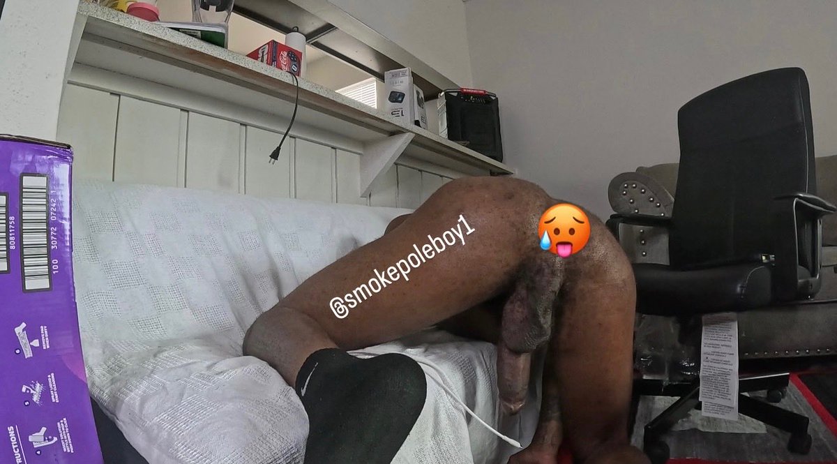 SMOKEPOLEBOY1 tweet media