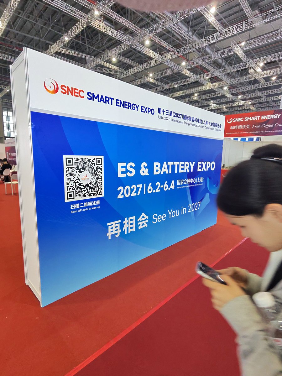 amjilt's tweet photo. 🔋 SNEC ES & BATTERY EXPO — Шанхай

Дэлхийн хамгийн том эрчим хүчний хуримтлуур, батерейны үзэсгэлэнд оролцлоо.

Тэргүүлэгч нарны эрчим хүч, батерейны үйлдвэрүүдтэй уулзаж, хамтын ажиллагаа ярилцаж, салбарын хамгийн сүүлийн үеийн ухаалаг шийдэл, чиг хандлагатай танилцлаа.

Эндээс олсон мэдлэг, шинэ технологио Цонжин Кибер Сити төсөлдөө нэвтрүүлж, оршин суугчиддаа улам ухаалаг, эрчим хүчний хэмнэлттэй орчныг бүрдүүлнэ.

🌱 Цонжин Кибер Сити — Ирээдүйн хот
📞 8822-6060, 8823-6060
🌐 https://t.co/lJZSsBZpTV