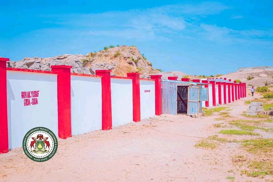 HonMainasibi's tweet photo. The ongoing work at the site of Rano Water Treatment is progressing as expected.
 Thanks alot Gwamna AKY https://t.co/cWzlexCmiZ